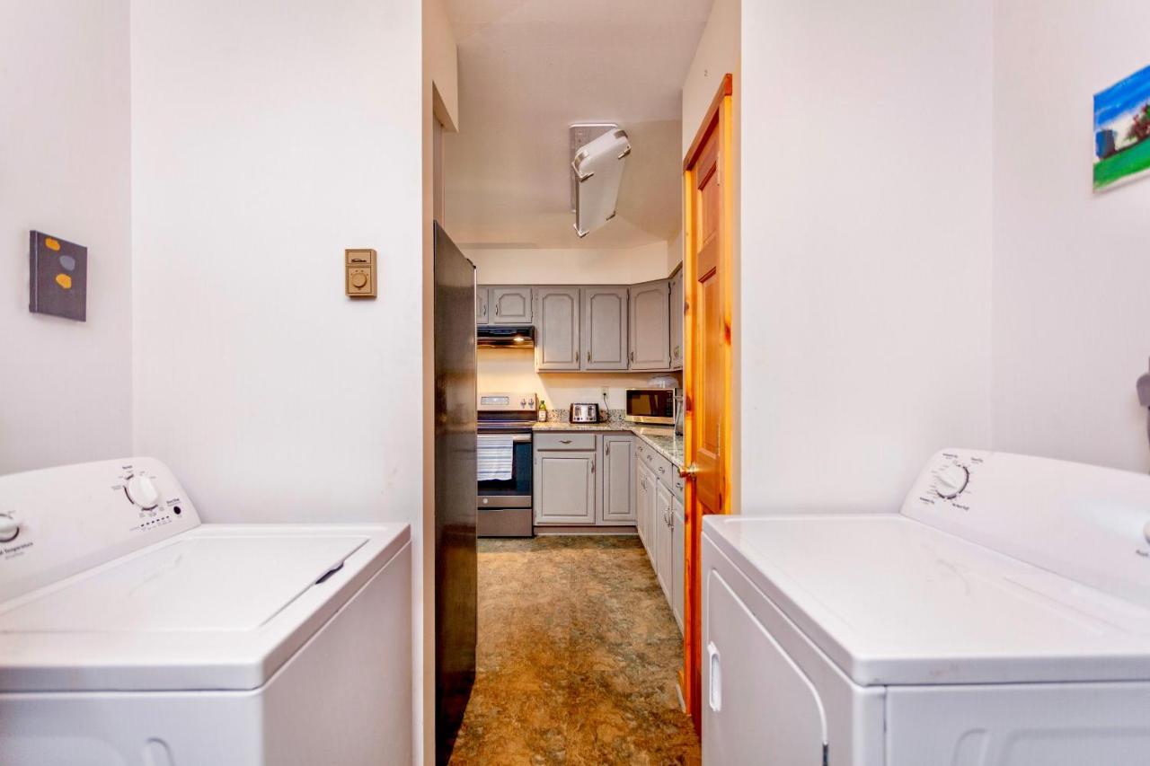 Holiday home Sleepy Hollow 5br - National Park 7 Min, Hot Tub, Fire Pit, Sleeps 12