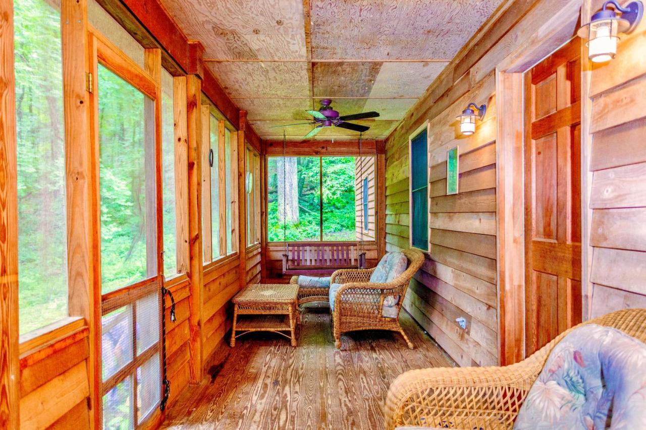 Sleepy Hollow 5br - National Park 7 Min, Hot Tub, Fire Pit, Sleeps 12 Holiday home Luray