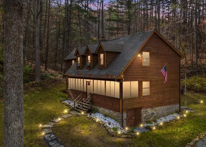 Sleepy Hollow 5Br Cabin - National Park 7 Min, Hot Tub, Fire Pit, Sleeps 12