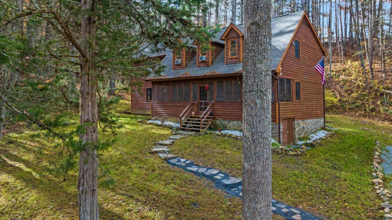 Holiday home Sleepy Hollow 5br - National Park 7 Min, Hot Tub, Fire Pit, Sleeps 12